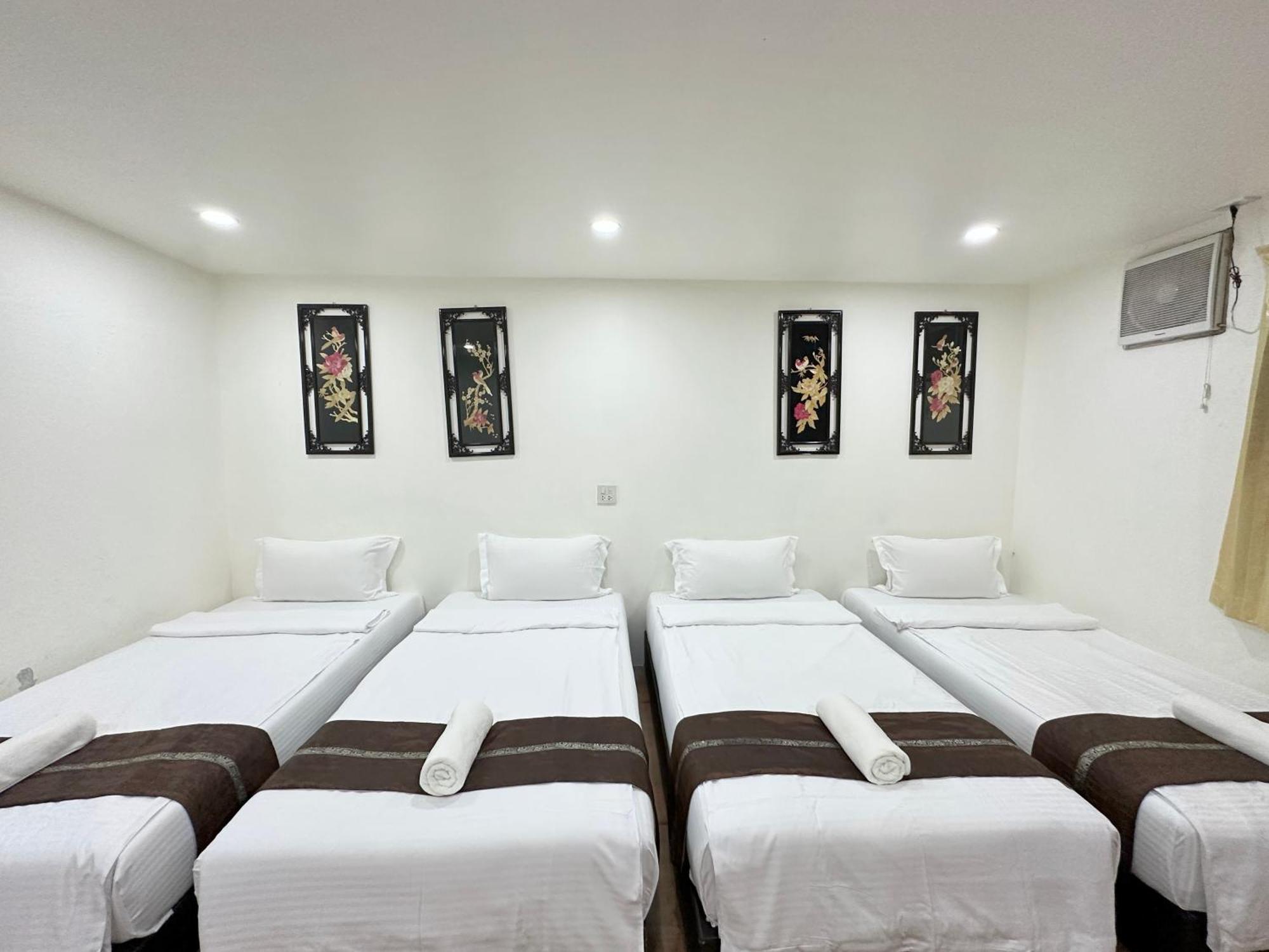 Longzhu Guesthouse Bangkok Esterno foto