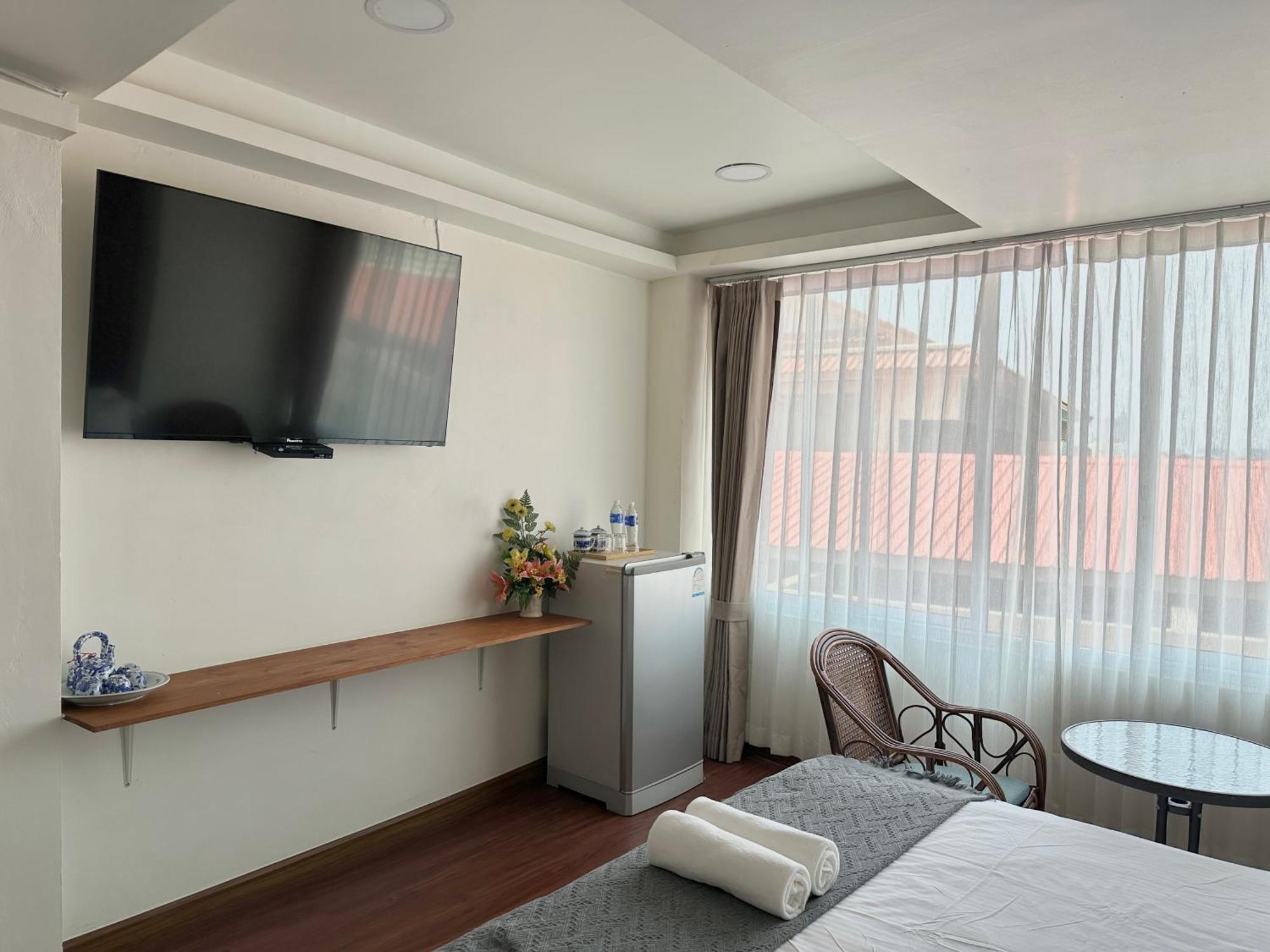 Longzhu Guesthouse Bangkok Esterno foto